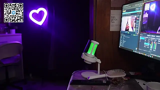 MrsTenderBeast online show from February 26, 3:45 pm