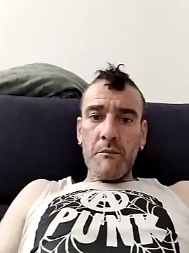 raulacab online show from May 15, 7:56 pm