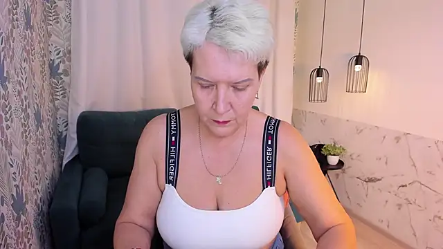 KathySunn online show from April 3, 1:17 pm