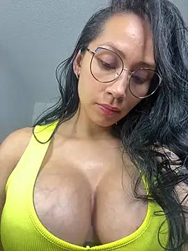 Angela isabella online show from March 10, 10:47 pm