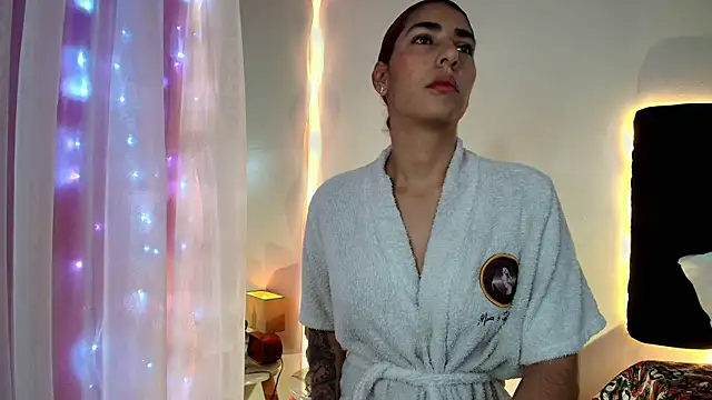 lorrayne  online show from March 28, 12:06 pm