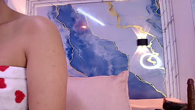 lorrayne  online show from October 21, 12:15 pm