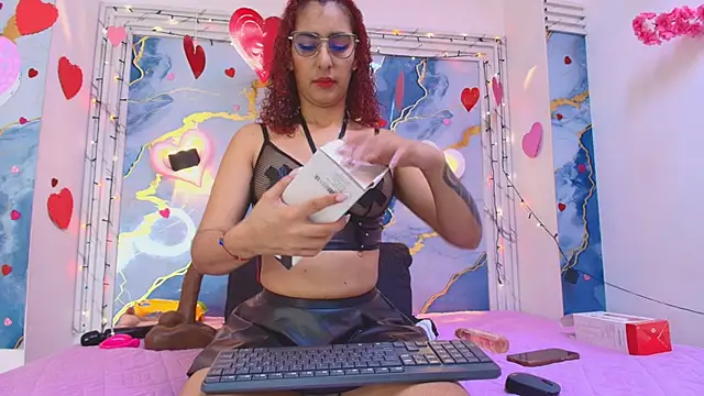 lorrayne  online show from February 9, 12:14 pm