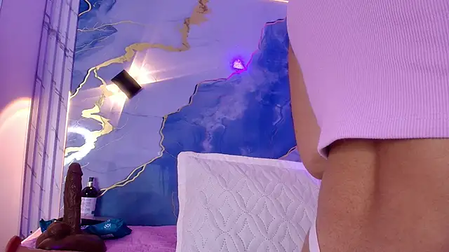 lorrayne  online show from November 29, 12:27 pm