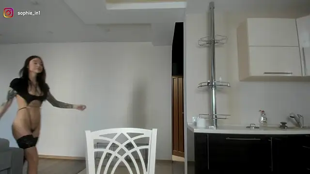  in yan online show from February 14, 4:34 am