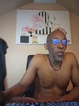 Snapshot of Lonelynudist59 chatting on June 4, 12:54 pm Lonelynudist59 online show from June 4, 12:54 pm