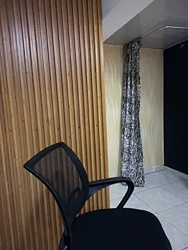 Ambar pe  online show from April 23, 8:21 pm