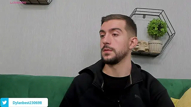 Snapshot of Dylan_Best chatting on October 7, 8:54 pm Dylan Best online show from October 7, 8:54 pm