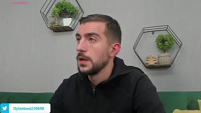 Snapshot of Dylan_Best chatting on October 13, 1:07 am Dylan Best online show from October 13, 1:07 am