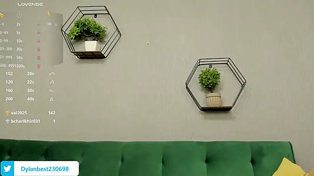 Dylan Best online show from December 3, 2:45 am