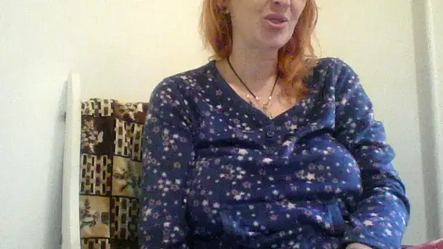 Snapshot of MssAngela chatting on October 8, 5:42 am MssAngela online show from October 8, 5:42 am