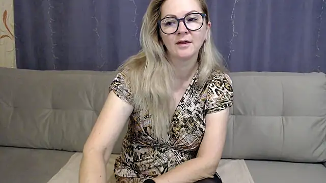 Emilyzest777 online show from January 12, 8:54 am