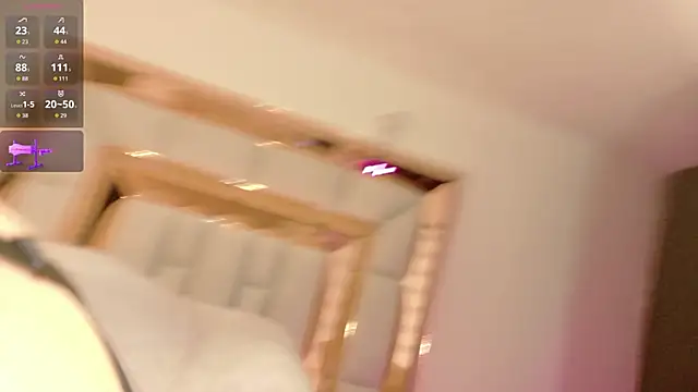 im yours 01 online show from February 22, 4:15 am