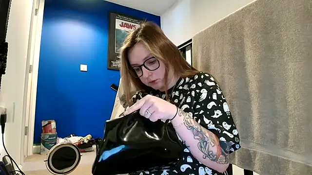 short sweetpea online show from February 11, 10:59 am