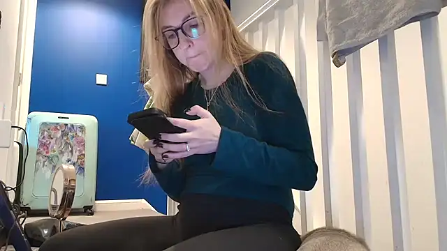 short sweetpea online show from October 19, 10:40 am