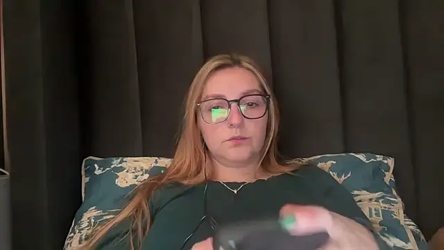 short sweetpea online show from September 21, 12:21 pm