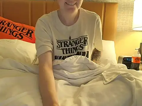 short sweetpea online show from September 8, 3:11 pm