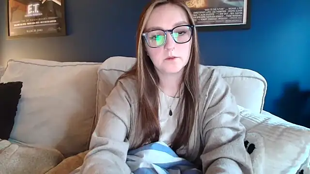 short sweetpea online show from November 18, 3:15 pm