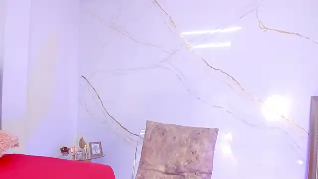 Snapshot of IsiisLovei chatting on November 29, 2:39 pm IsiisLovei online show from November 29, 2:39 pm