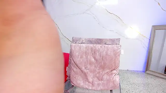 Snapshot of IsiisLovei chatting on November 26, 2:06 pm IsiisLovei online show from November 26, 2:06 pm