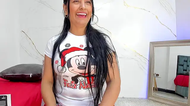 Snapshot of IsiisLovei chatting on December 2, 2:41 pm IsiisLovei online show from December 2, 2:41 pm