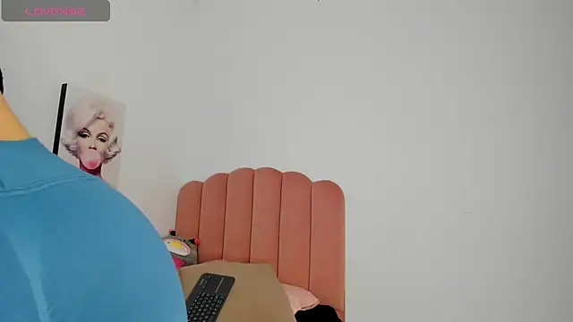 julieth sanz online show from February 6, 5:51 pm