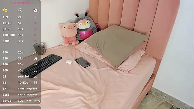 julieth sanz online show from February 21, 12:06 pm