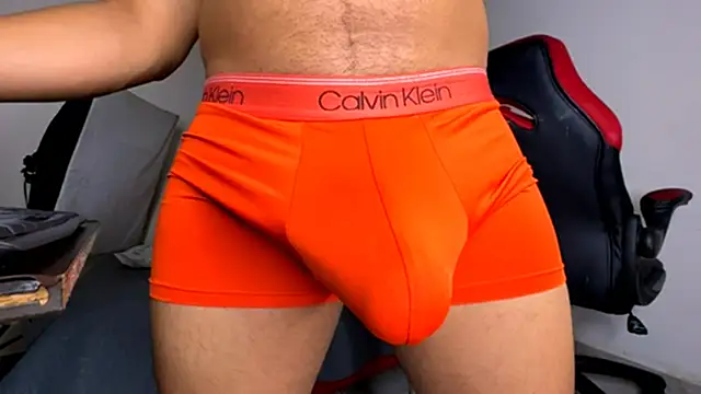 Snapshot of jordylatin20 chatting on November 27, 11:49 pm jordylatin20 online show from November 27, 11:49 pm