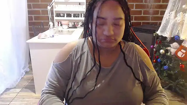 Hilarybunnyy online show from October 30, 4:26 pm