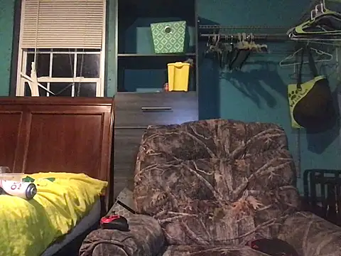 fatdickdaddy448 online show from December 6, 8:43 am