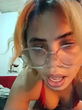 isexynara online show from May 29, 8:09 am