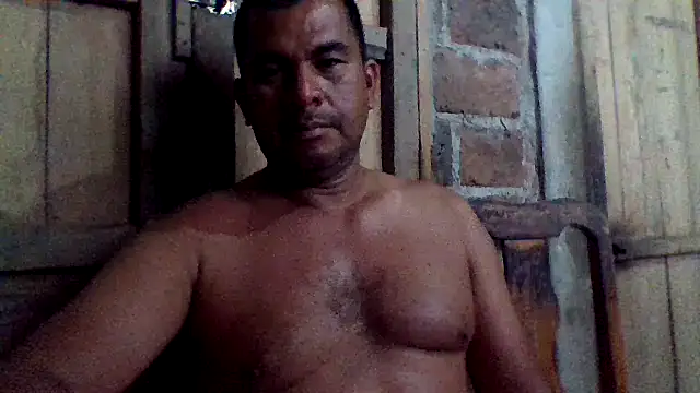 Snapshot of axomen chatting on October 8, 3:30 am axomen online show from October 8, 3:30 am