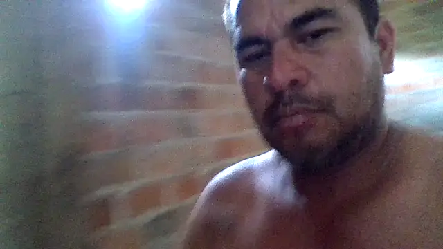 Snapshot of axomen chatting on February 4, 6:58 pm axomen online show from February 4, 6:58 pm