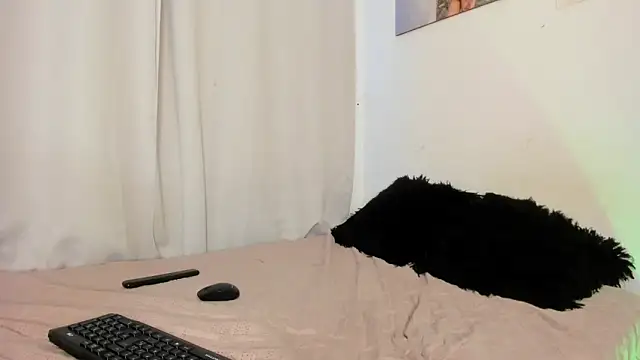 Sarah Jhonson online show from February 3, 10:59 pm