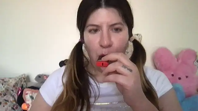 Snapshot of HYPHYtype chatting on September 23, 7:54 pm HYPHYtype online show from September 23, 7:54 pm