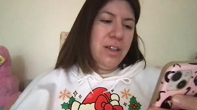 Snapshot of HYPHYtype chatting on November 20, 8:42 pm HYPHYtype online show from November 20, 8:42 pm