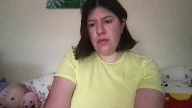 Snapshot of HYPHYtype chatting on June 11, 12:32 am HYPHYtype online show from June 11, 12:32 am