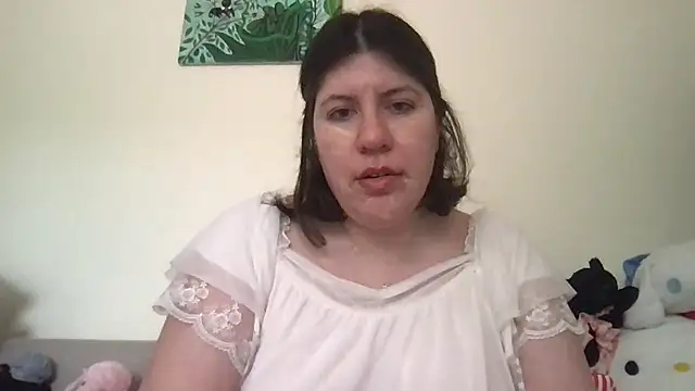 Snapshot of HYPHYtype chatting on June 26, 10:37 pm HYPHYtype online show from June 26, 10:37 pm