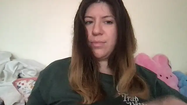 Snapshot of HYPHYtype chatting on October 1, 7:51 pm HYPHYtype online show from October 1, 7:51 pm