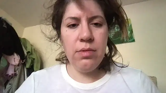 Snapshot of HYPHYtype chatting on November 9, 6:56 pm HYPHYtype online show from November 9, 6:56 pm