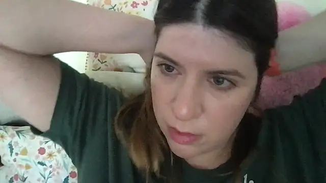 Snapshot of HYPHYtype chatting on September 21, 7:19 pm HYPHYtype online show from September 21, 7:19 pm