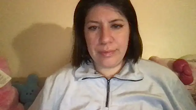 Snapshot of HYPHYtype chatting on November 29, 7:08 am HYPHYtype online show from November 29, 7:08 am