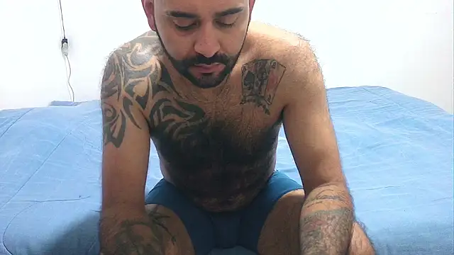 TeddyGominola  online show from March 18, 7:44 pm