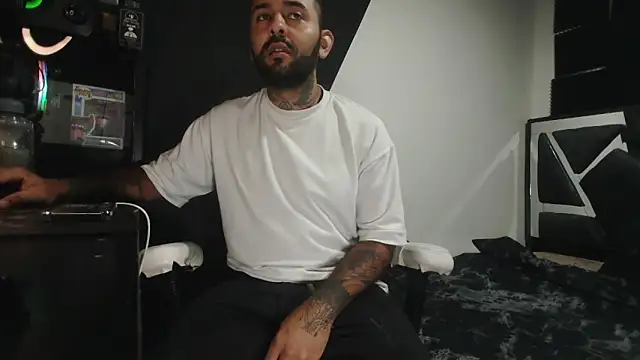 TeddyGominola  online show from September 17, 7:05 pm