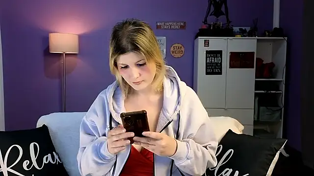 Snapshot of olisunny5 chatting on March 10, 8:13 pm olisunny5 online show from March 10, 8:13 pm