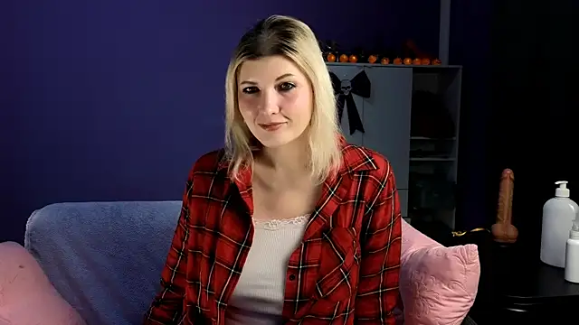 olisunny5 online show from November 2, 8:14 pm