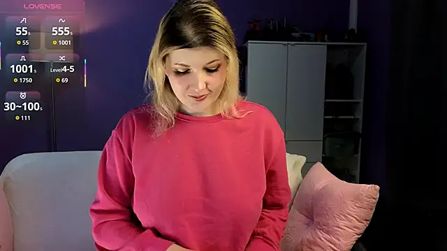 olisunny5 online show from February 19, 7:44 pm