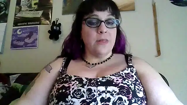 GothyBaby online show from April 3, 10:38 pm