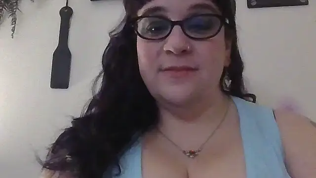 Snapshot of GothyBaby chatting on January 16, 3:54 am GothyBaby online show from January 16, 3:54 am