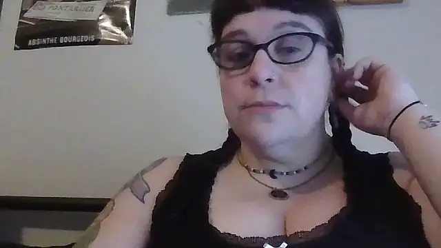 GothyBaby online show from March 7, 7:30 pm